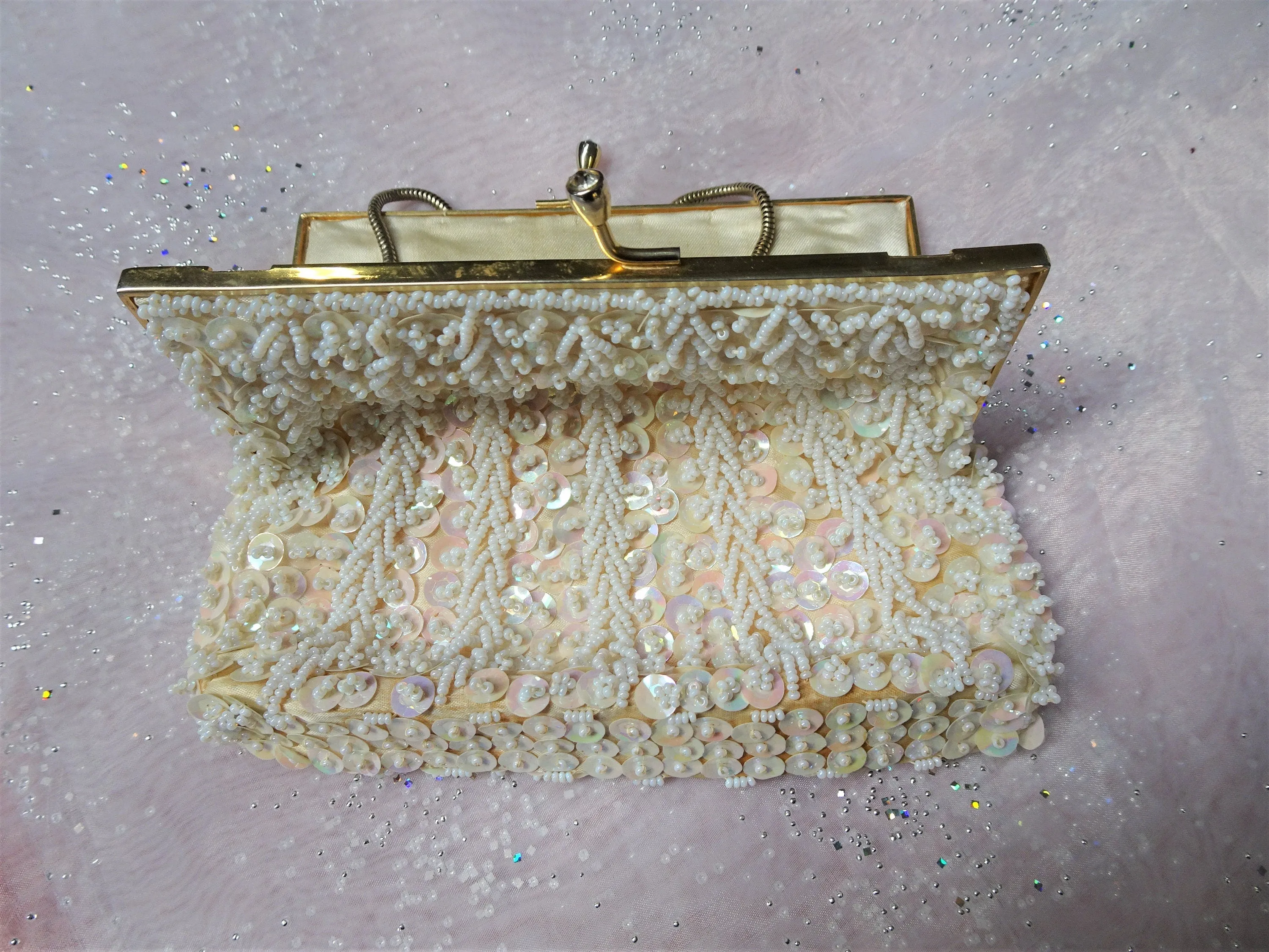 BEAUTIFUL Vintage Goldco Evening Purse or Bridal Bag, Beaded Sequined Handbag, Collectible Vintage Purses