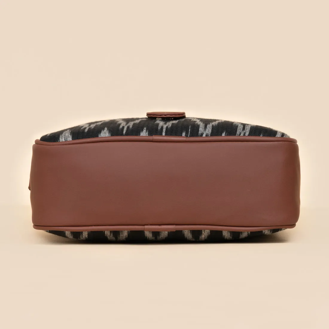 Ikat Wave Magnetic Sling Bag