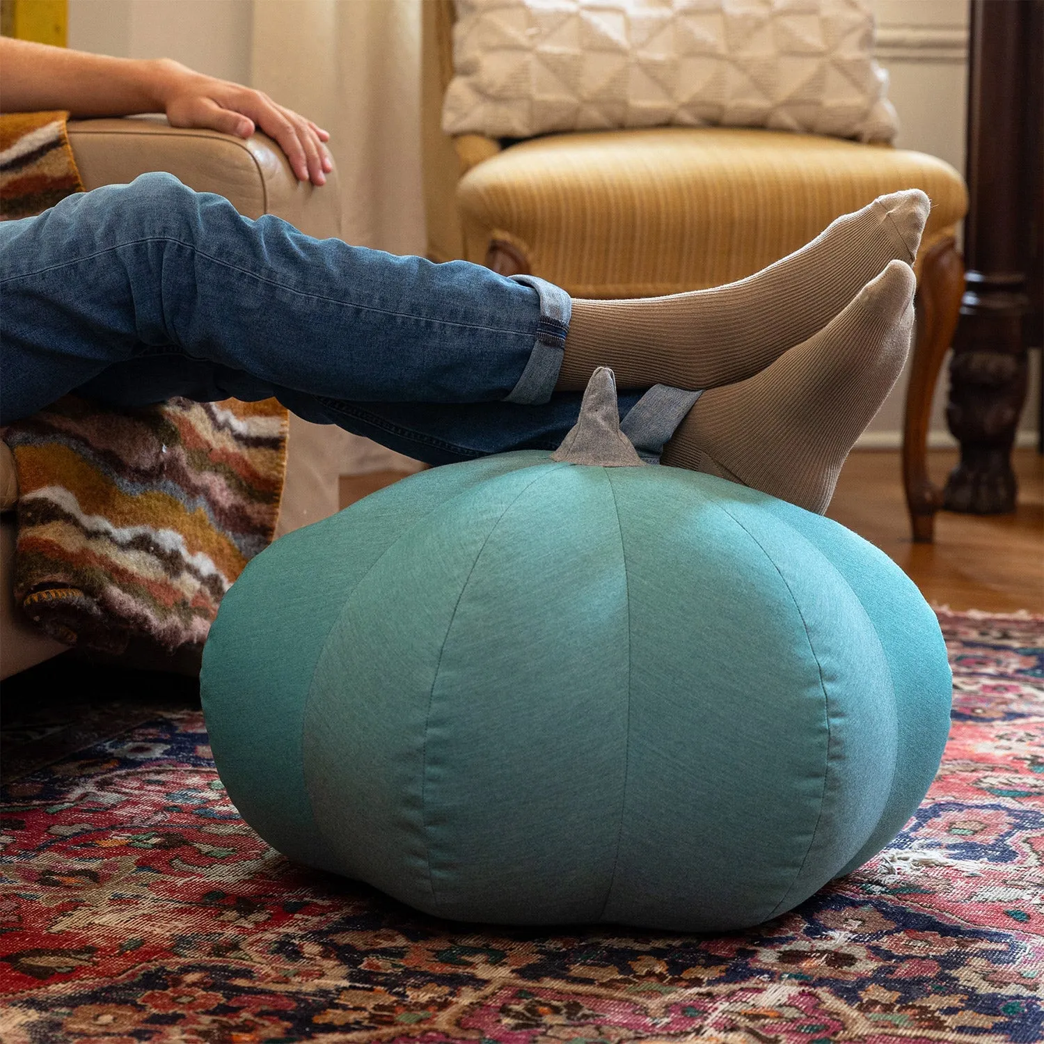 Jaxx Pumpkin Pouf - Luxurious Ottoman for Fall & Halloween Décor