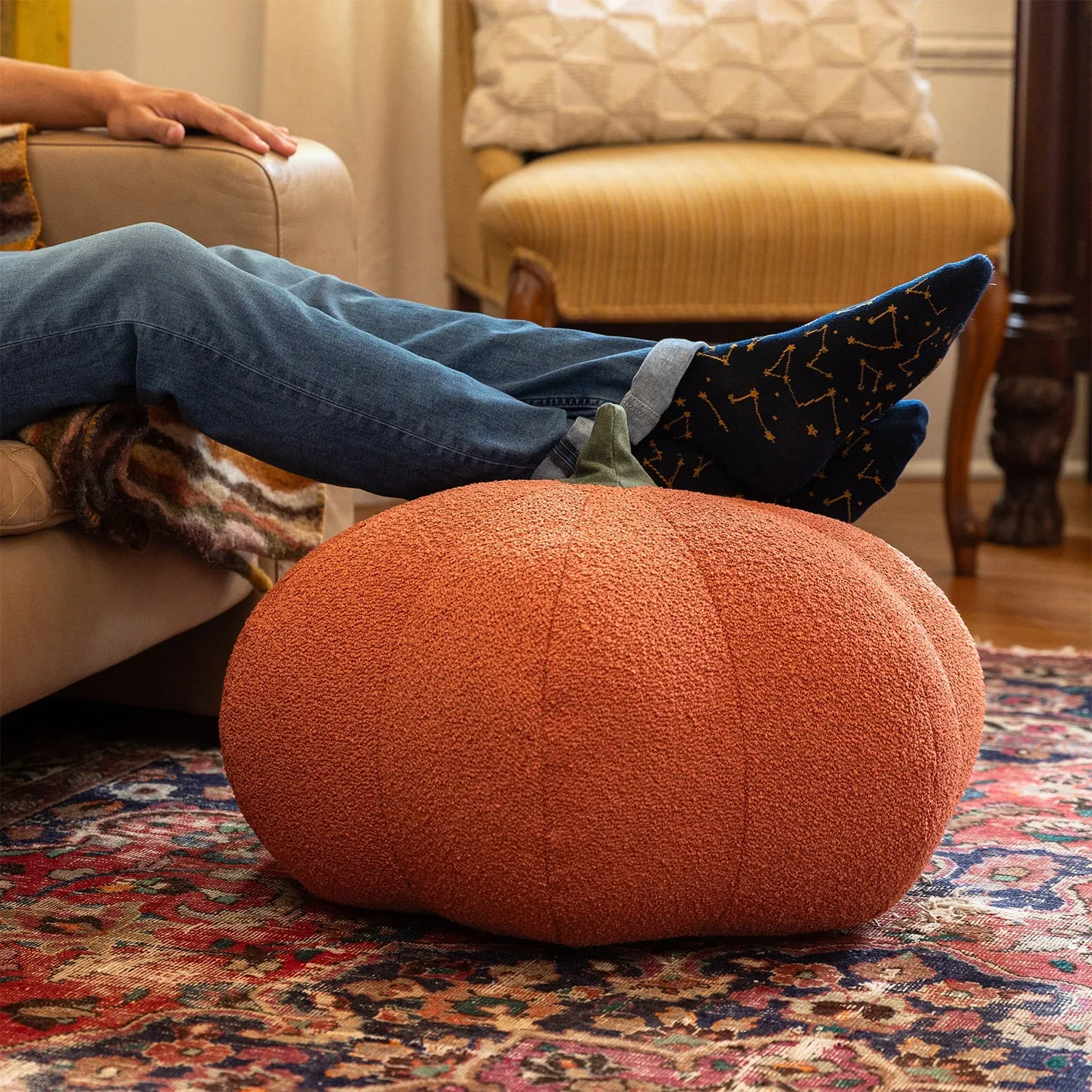 Jaxx Pumpkin Pouf - Luxurious Ottoman for Fall & Halloween Décor