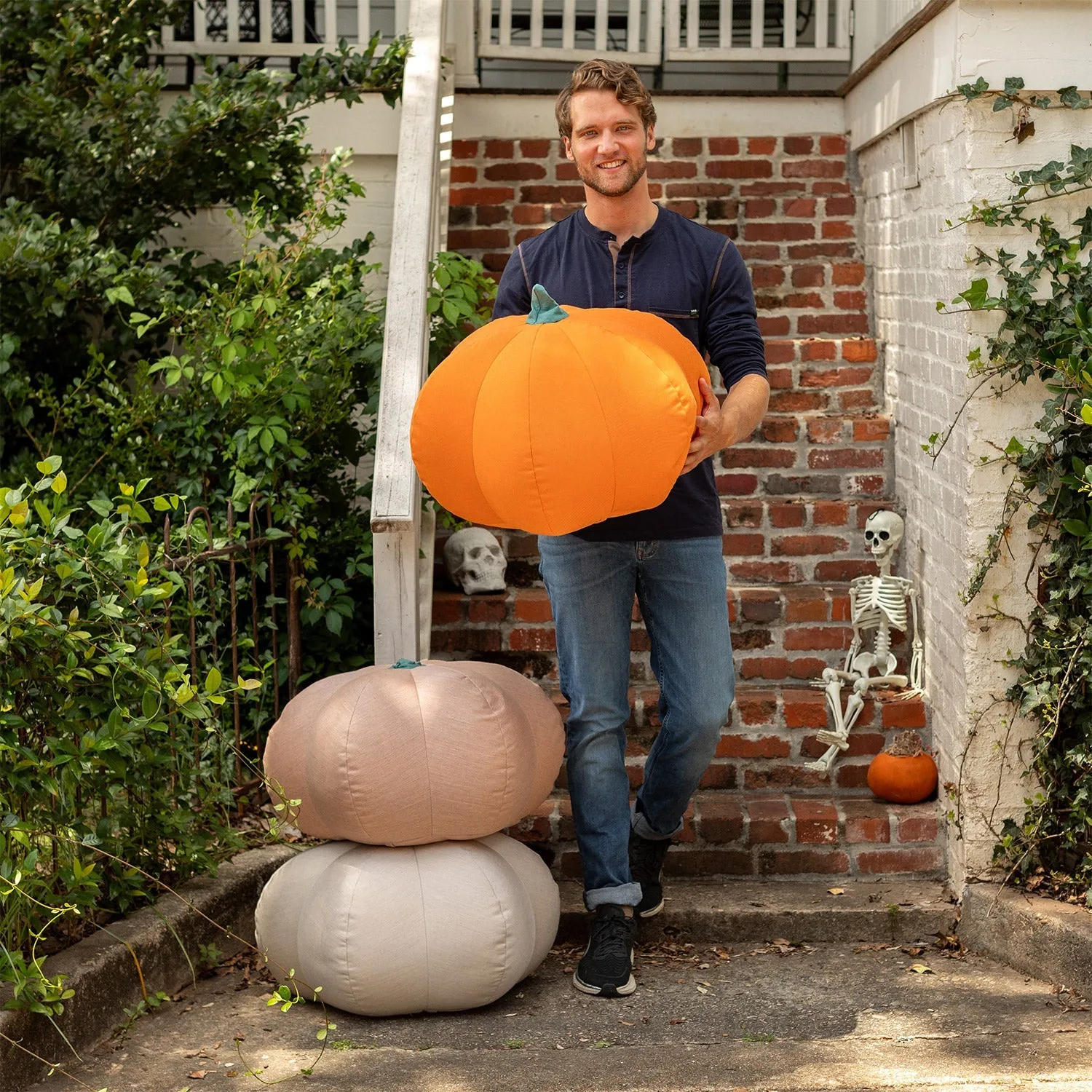 Jaxx Pumpkin Pouf - Luxurious Ottoman for Fall & Halloween Décor