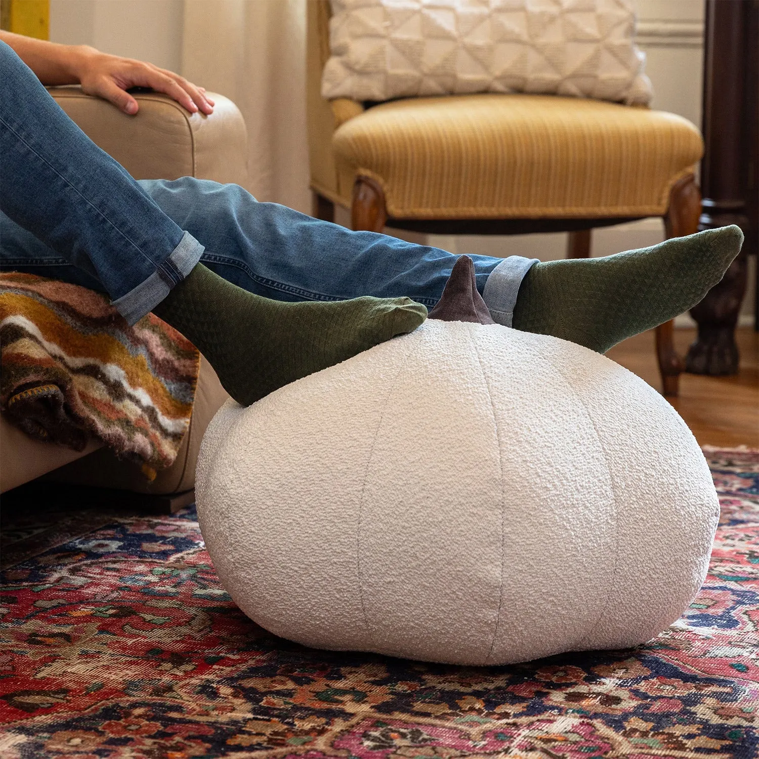 Jaxx Pumpkin Pouf - Luxurious Ottoman for Fall & Halloween Décor